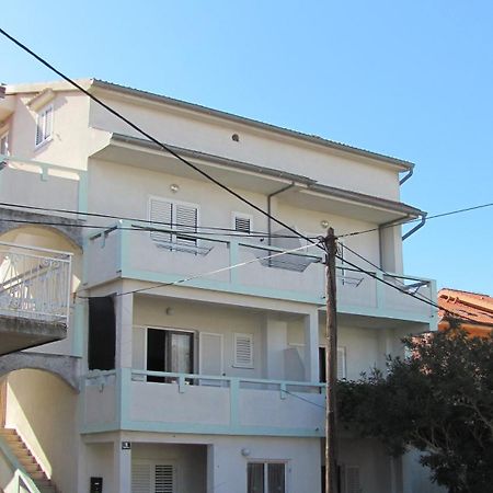 Apartments Mike Новаля Екстер'єр фото