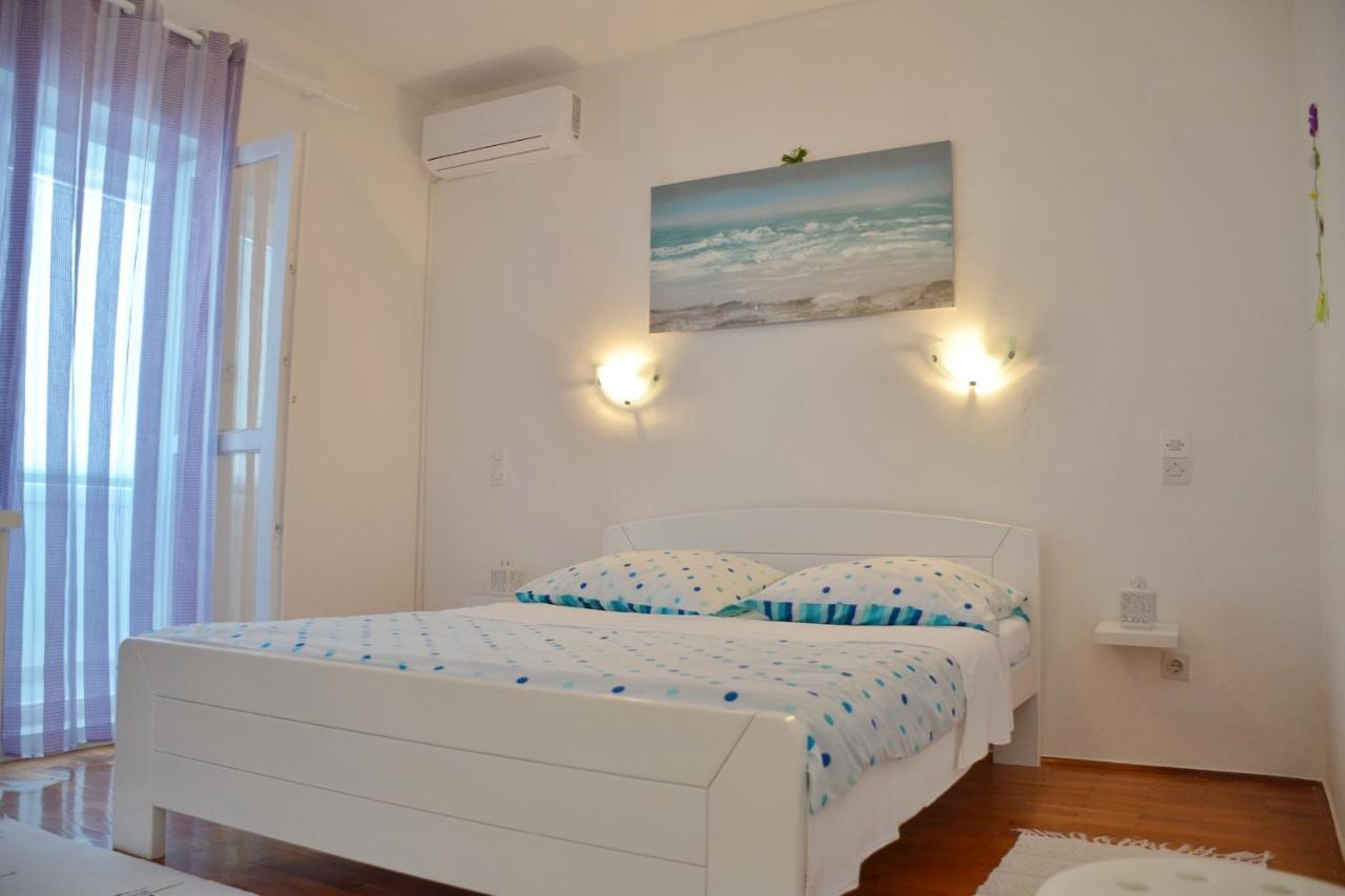 Apartments Mike Новаля Екстер'єр фото
